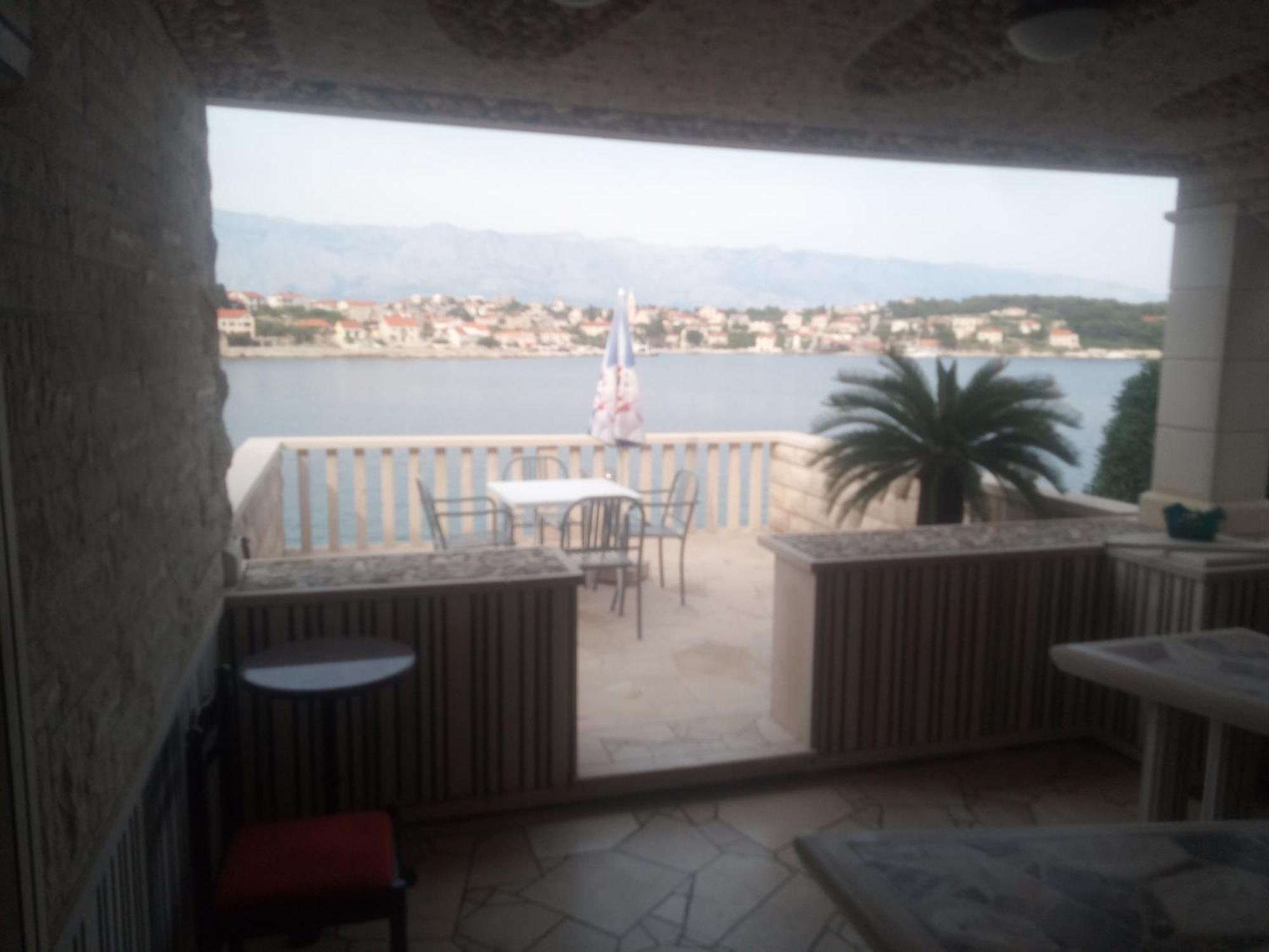 Beachfront House Pope B&B Selca  Pokoj fotografie