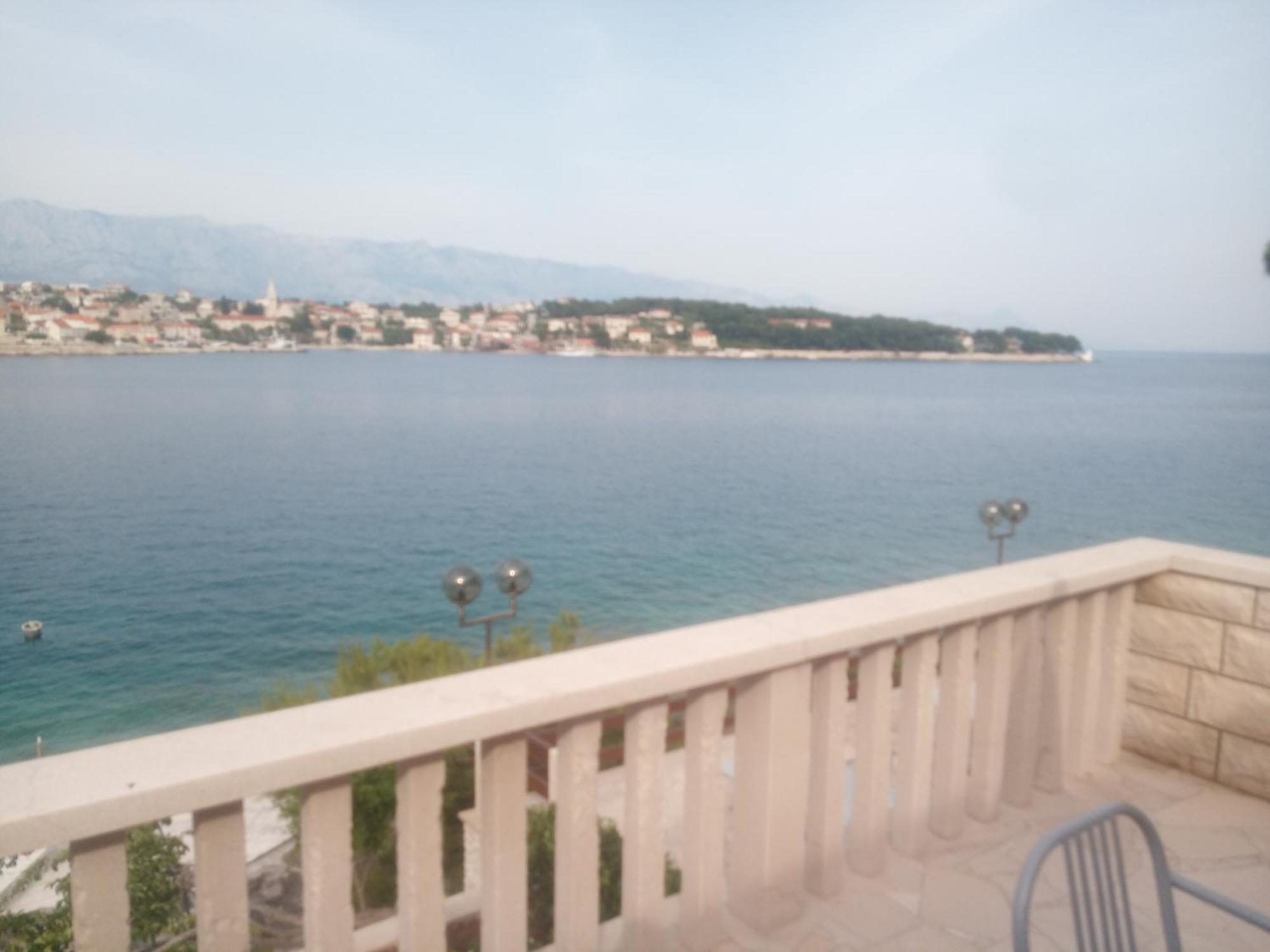 Beachfront House Pope B&B Selca  Pokoj fotografie